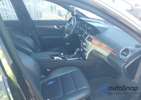 2014 Mercedes-Benz C 300 Sport 4Matic from USA, damaged, VIN WDDGF8AB4ER303741